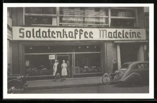 AK Paris, Motiv vom Soldatenkaffee Madeleine