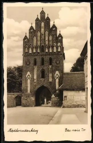 AK Neubrandenburg, Das neue Tor