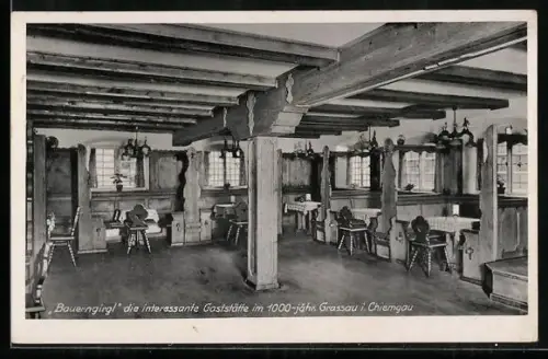 AK Grassau i. Chiemgau, Gasthaus Bauerngirgl im 1000-jährigen Grassau, Innenansicht
