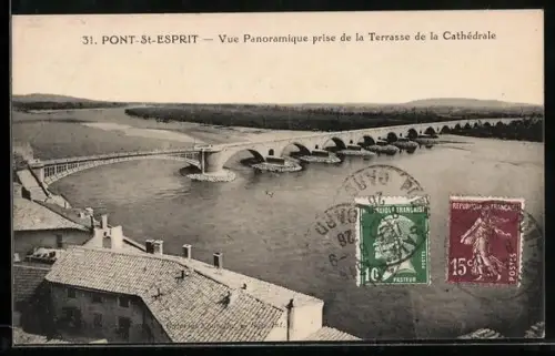 AK Pont-St-Esprit, Vue Panoramique prise de la Terrasse de la Cathédrale