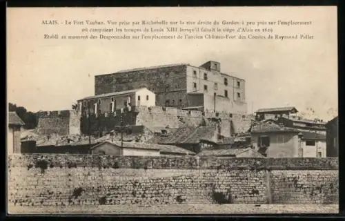 AK Alais, Le Fort Vauban vu depuis Rachebelle sur la rive droite du Gardon
