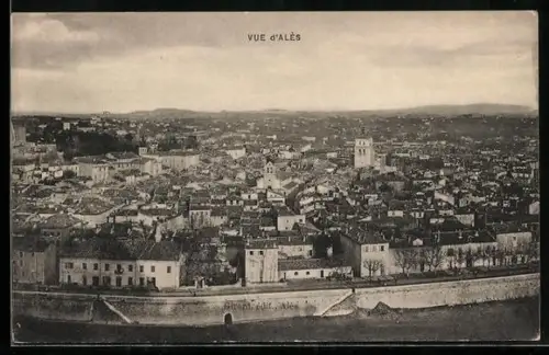 AK Alès, Vue d`Alès et des toits de la ville