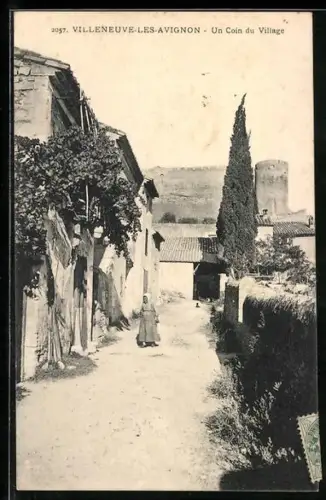 AK Villeneuve-lès-Avignon, Un Coin du Village