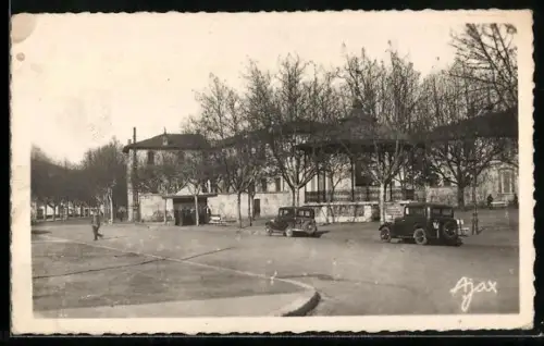 AK La Grand-Combe /Gard, Un Coin de la Place et le Boulevard