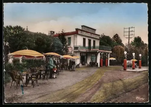 AK Bellevue-lès-Autun /S.-et-L., Vue générale avec entrée du bar Relais du Morvan
