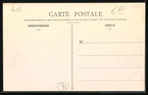 AK St-Germain-du-Bois, Centre du village animé avec charrette et passants