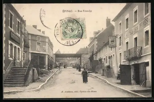 AK Épinac, Rue Franche avec Hôtel des Mines et passants