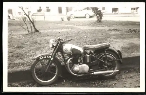 Fotografie Motorrad BSA mit Kennzeichen: KXO 50