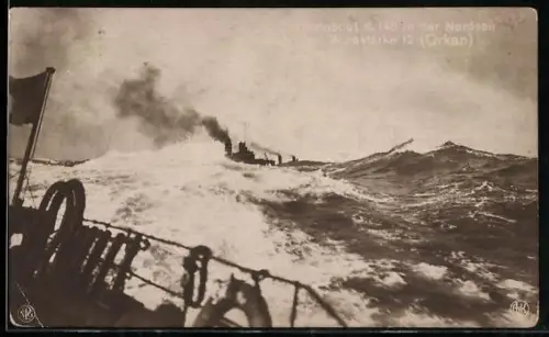 AK Torpedoboot S-148 bei Windstärke 12 in der Nordsee, Kriegsschiff