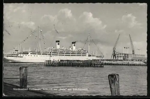 AK Cuxhaven, Ankunft des Passagierschiffs Italia am Steubenhöft