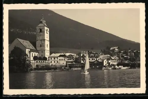 AK St. Wolfgang im Salzkammergut, Seepanorama mit Kirche und Segelboot