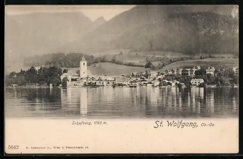 AK St. Wolfgang /Ob.-Oe., Ortsansicht mit Kirche und Schafberg
