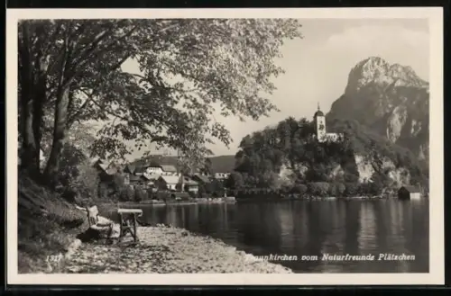 AK Traunkirchen /O. Ö., Blick vom Naturfreunde-Plätzchen mit Kirche