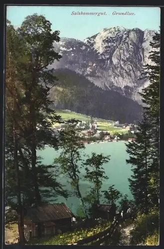 AK Grundlsee /Salzkammergut, Seeufer mit Dorf und Bergpanorama