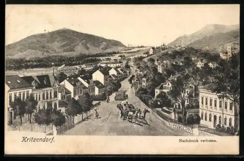 AK Kritzendorf, Strassenansicht mit Bergpanorama