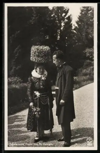 AK St. Georgen, Paar in Schwarzwälder Tracht