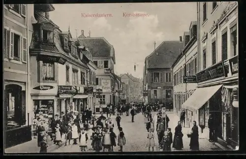 AK Kaiserslautern, Kerststrasse mit Geschäften