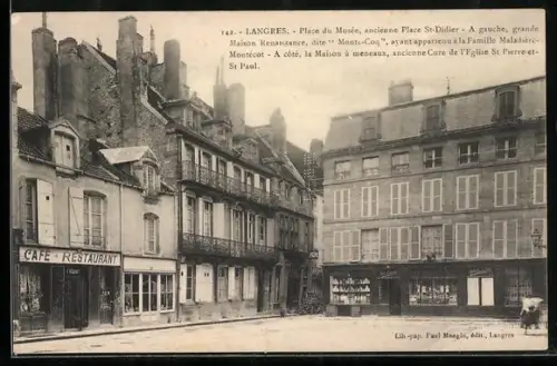 AK Langres, Place du Musée avec Maison Renaissance et ancien presbytère
