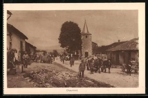 AK Chaumont, Scène de rue animée avec église et villageois