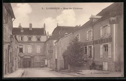 AK Langres, Rue de l`Estres avec l`Hôtel du Cheval Blanc