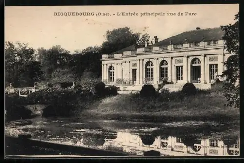 AK Ricquebourg /Oise, L`Entrée principale vue du Parc