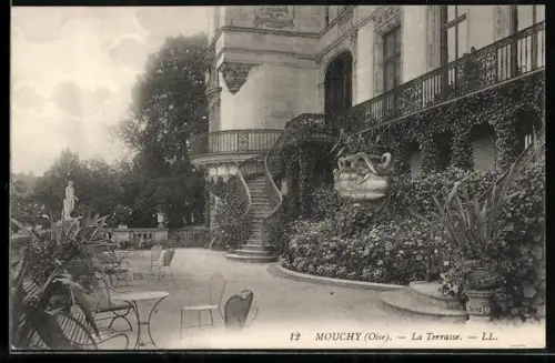 AK Mouchy /Oise, La Terrasse