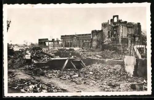 AK Beauvais, Ruines après bombardement