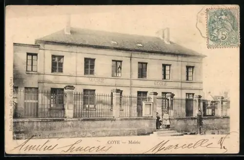 AK Coye, Mairie et École avec clôture en fer forgé