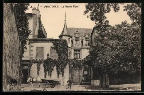 AK Pontoise, Le Musée Tavet