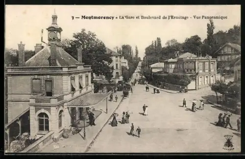 AK Montmorency, La Gare et Boulevard de l`Ermitage, Vue Panoramique