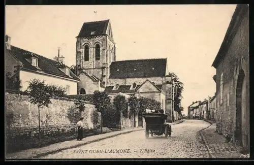 AK Saint-Ouen-l`Aumône, L`Église et rue pavée avec voiture ancienne