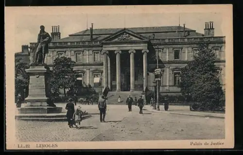 AK Limoges, Palais de Justice et statue sur la place principale