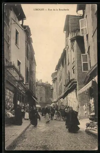 AK Limoges, Rue de la Boucherie animée avec passants et boutiques