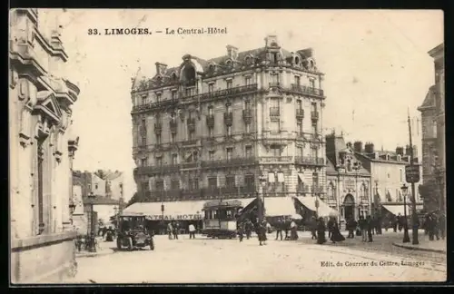 AK Limoges, Le Central-Hôtel et scène animée avec voitures et passants