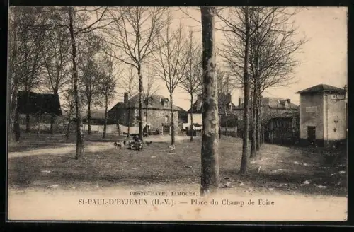 AK St-Paul-d`Eyjeaux /H.-V., Place du Champ de Foire