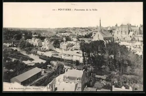 AK Poitiers, Panorama de la Ville