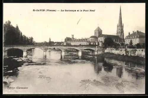 AK St-Savin /Vienne, La Gartempe et le Pont Neuf