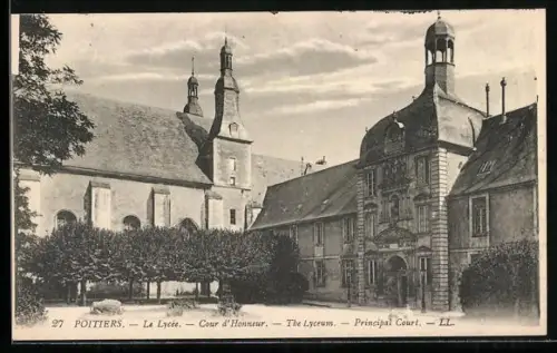 AK Poitiers, Le Lycée, Cour d`Honneur