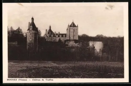 AK Bonnes /Vienne, Château de Touffou