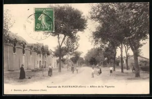 AK Fleurance /Gers, Allées de la Vignette