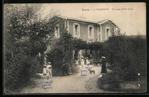 AK Auch, A Robinson, Terrasse, Côté Sud, avec des enfants et un chien devant la maison