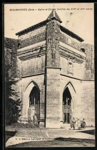 AK Beaumarchès /Gers, Église et Clocher fortifiés des XIVe et XVe siècles