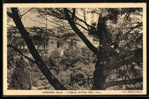 AK Simorre /Gers, L`Église fortifiée, Mon. Hist., vue à travers les arbres