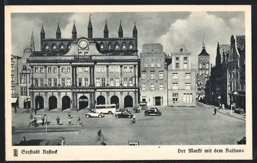 AK Rostock, Markt mit Rathaus