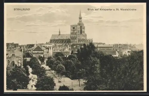 AK Stralsund, Blick auf Kniepertor u. St. Nicolaikirche