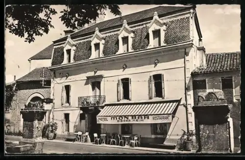 AK Miélan /Gers, Hôtel Mon Bar et restaurant avec terrasse en facade