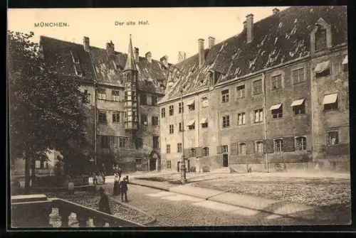 AK München, Der alte Hof