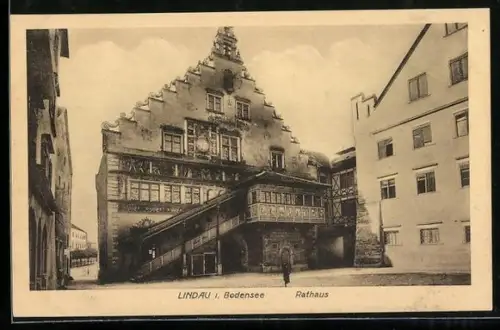 AK Lindau i. Bodensee, Rathaus mit Strassenpartie