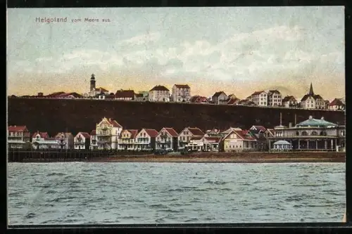 AK Helgoland, Ansicht vom Meer aus, Küstenhäuser, Leuchtturm, Kirche