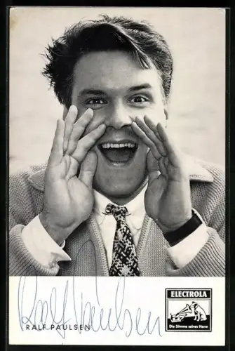 AK Musiker Ralf Paulsen ruft mit erhobenen Händen, Autograph